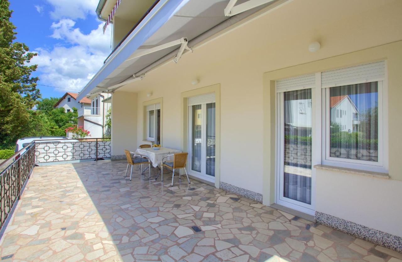 Apartment Jele Malinska